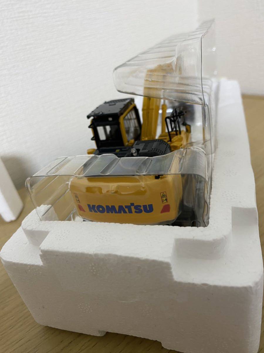コマツ KOMATSU 油圧ショベル PC210LC ミニチュア 1/50 油圧ショベル