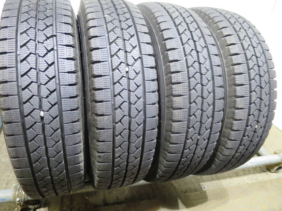 爆買い，お買い得 21年製バリ山 195/80R15 107/105L LT ブリヂストン BLIZZAK VL1 4本 R1393 スタッドレス(中古品)｜売買されたオークション情報、yahooの商品情報をアーカイブ公開 - オークファン 15インチ
