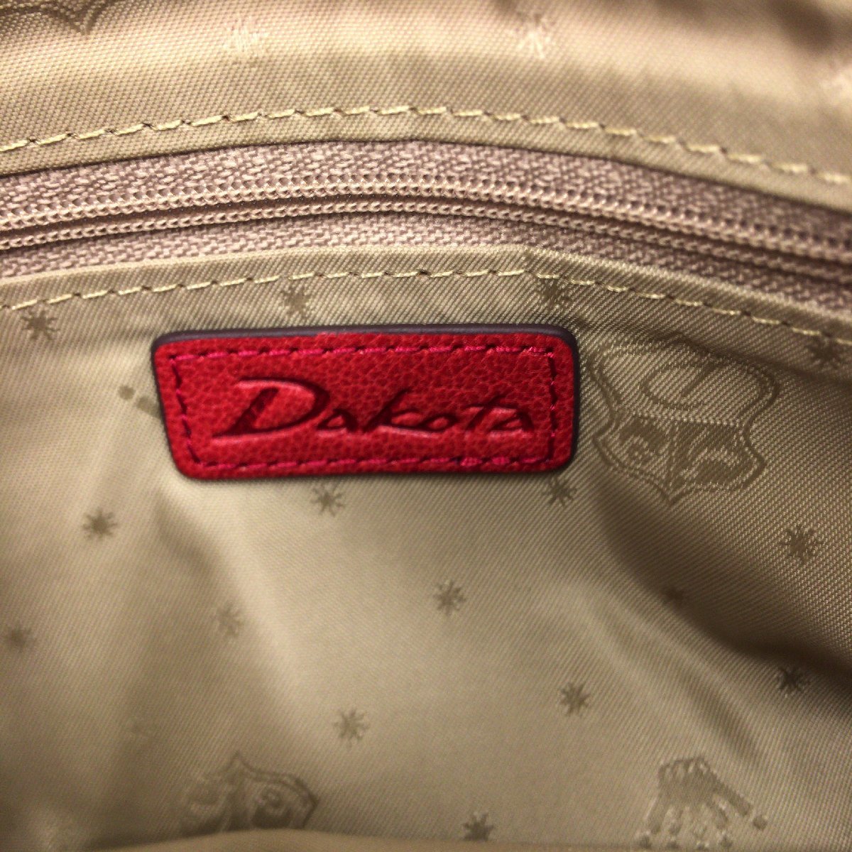 ○美品 Dakota ダコタ 本革 レザー ミニショルダーバッグ 赤系 レッド 