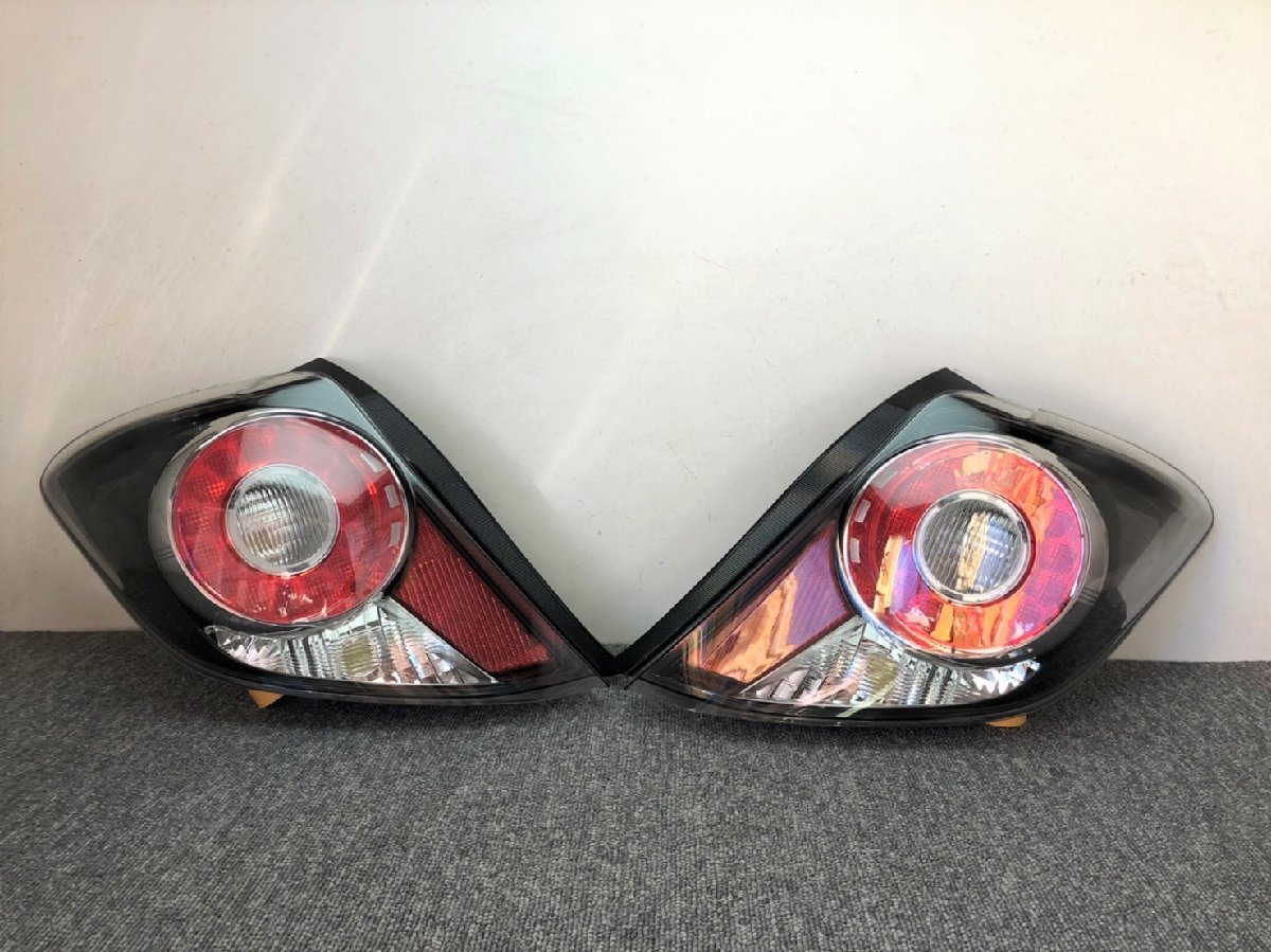 y.68584◇NCP131 ヴィッツ G's 純正 左右テールランプ/左右テール