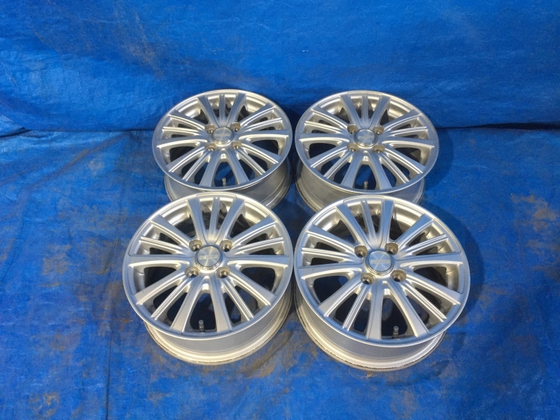【最安値，本物保証】 SPORT VENAD 14&times;5.5J +45 4H-100PCD アクア/ヴィッツ/カローラ/フィット/デミオ/ノート/マーチ/スイフト 等に(社外品)｜売買されたオークション情報、yahooの商品情報をアーカイブ公開 - オークファ 4穴
