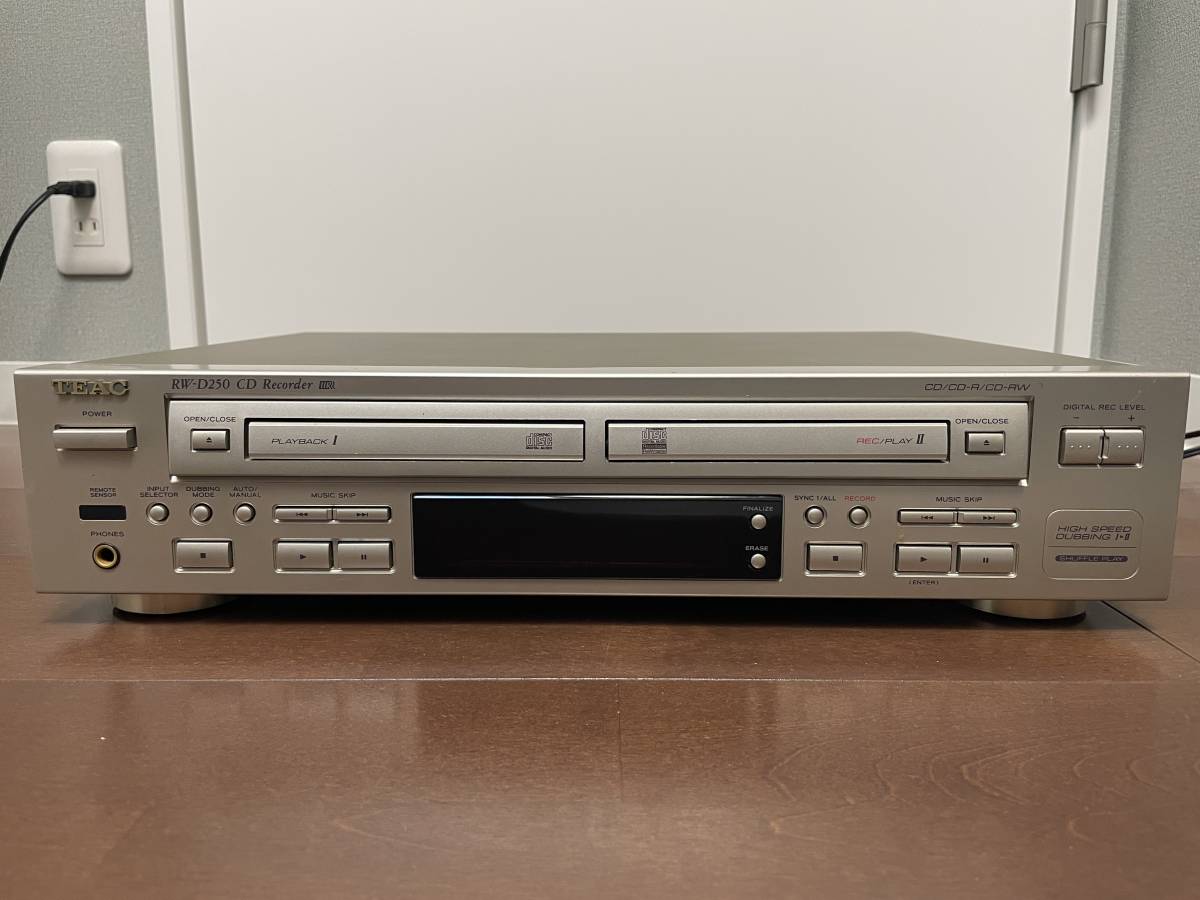 ＜動作品＞TEAC RW-D250 CDレコーダー本体のみ TEAC RW-D250 CDレコーダープレイヤー RW-D250 TEAC CDレコーダー