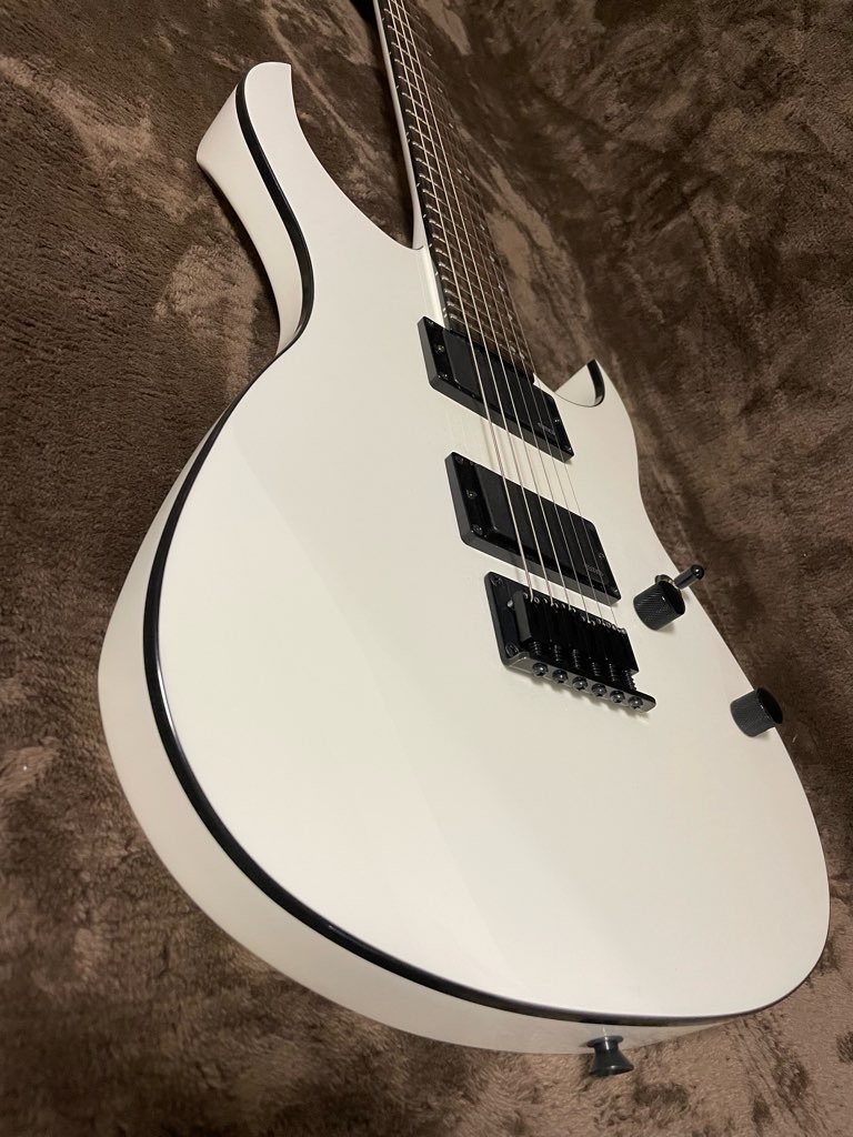 FERNANDES FGZ-DLX JPC Snow White 定価155 400円 日本製 EMG搭載の
