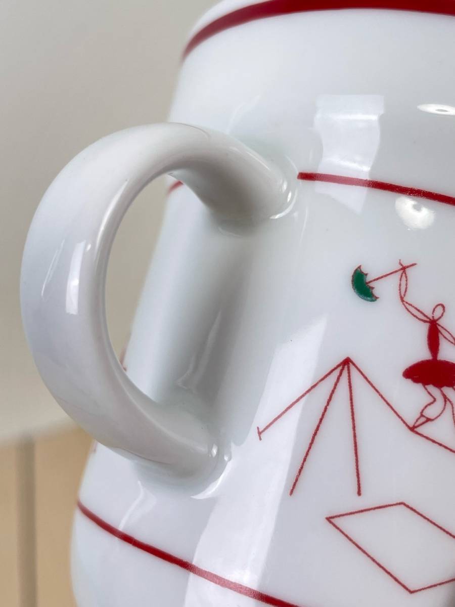 Richard Ginori ジノリ　ジオ ポンティ　マグカップ　サーカス　赤　中古　美品　現状品　返品不可 リチャードジノリ Richard ジオポンティ 蓋付きカップ＆ソーサー リチャード デミタスカップ