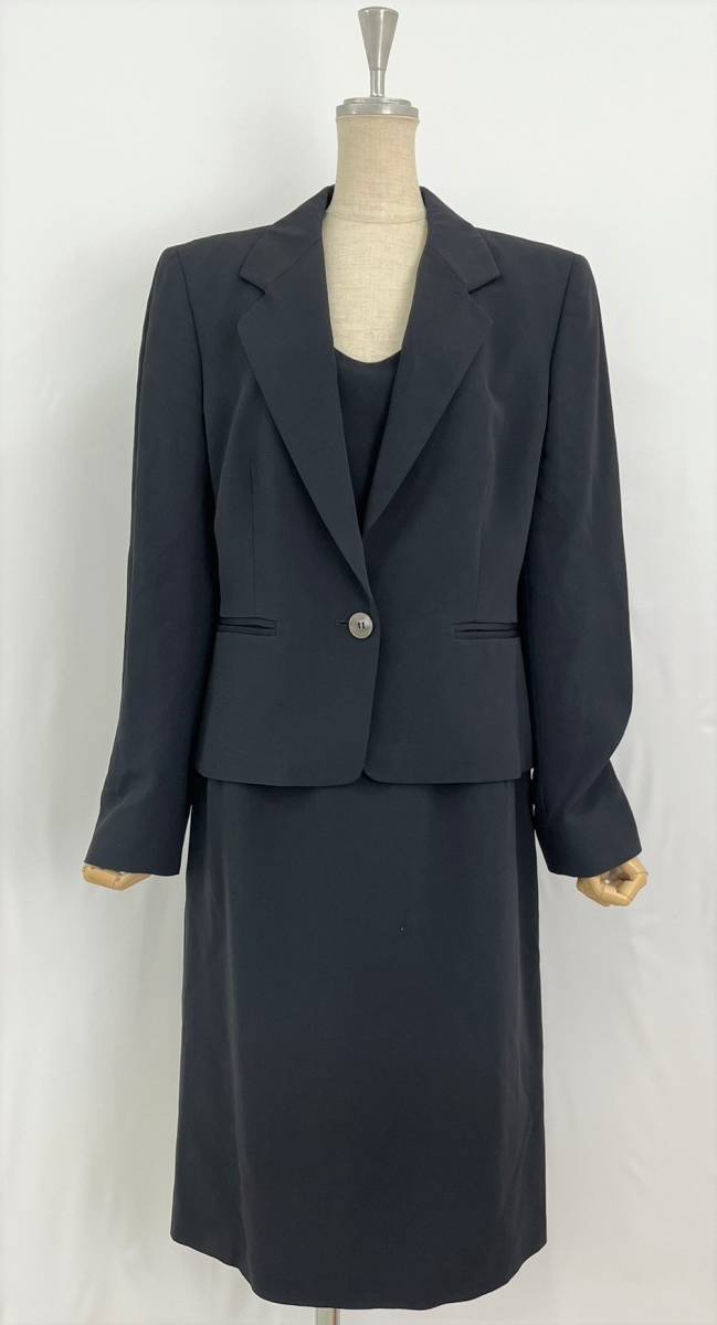  We367 伊製 MAXMARA マックスマーラ ジャケット ブラックワンピーススーツ 上下 セットアップ 喪服 冠婚葬祭(ワンピース)｜売買されたオークション情報、yahooの商品情報をアーカイブ公開 - オー ワンピース