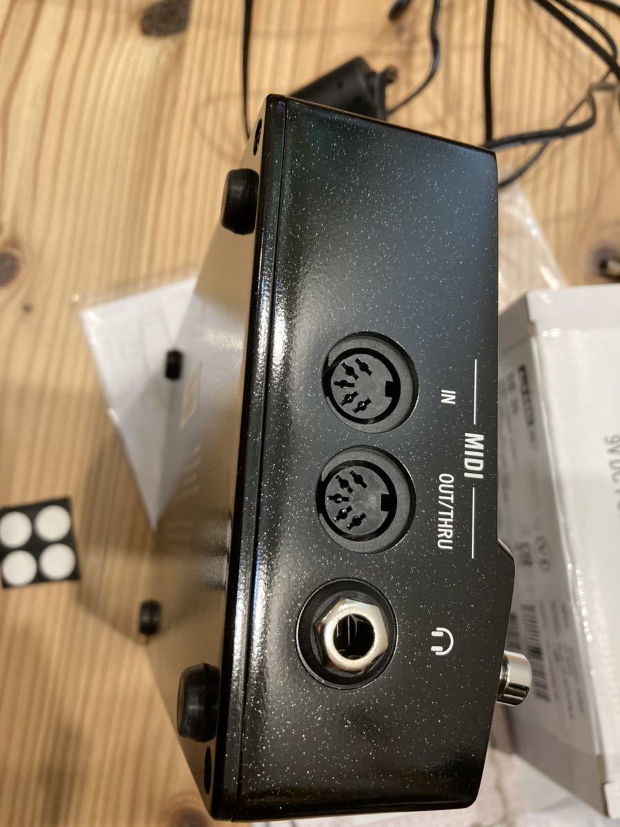 中古送料込みほぼ未使用LINE6 HX Stomp マルチエフェクター HELIX