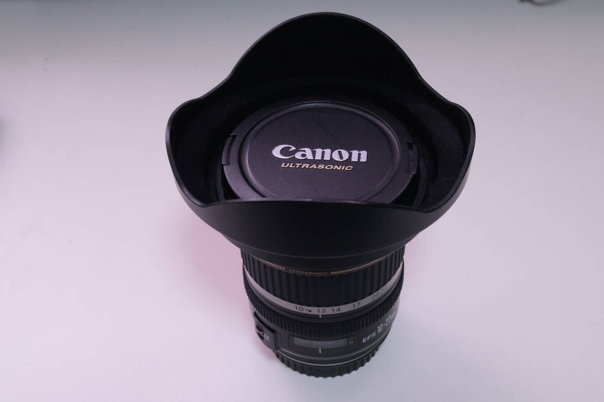 CANNON キヤノン 超広角　EF-S10-22㎜　f/3.5-4.5 USM フードとプロテクトフィルター付き　EOS KISS R7 R10などにオススメ！ Canon USM F3.5-4.5 10‐22㎜ USM☆高性能・軽量・超広角ズームレンズ USM❤︎キャノン