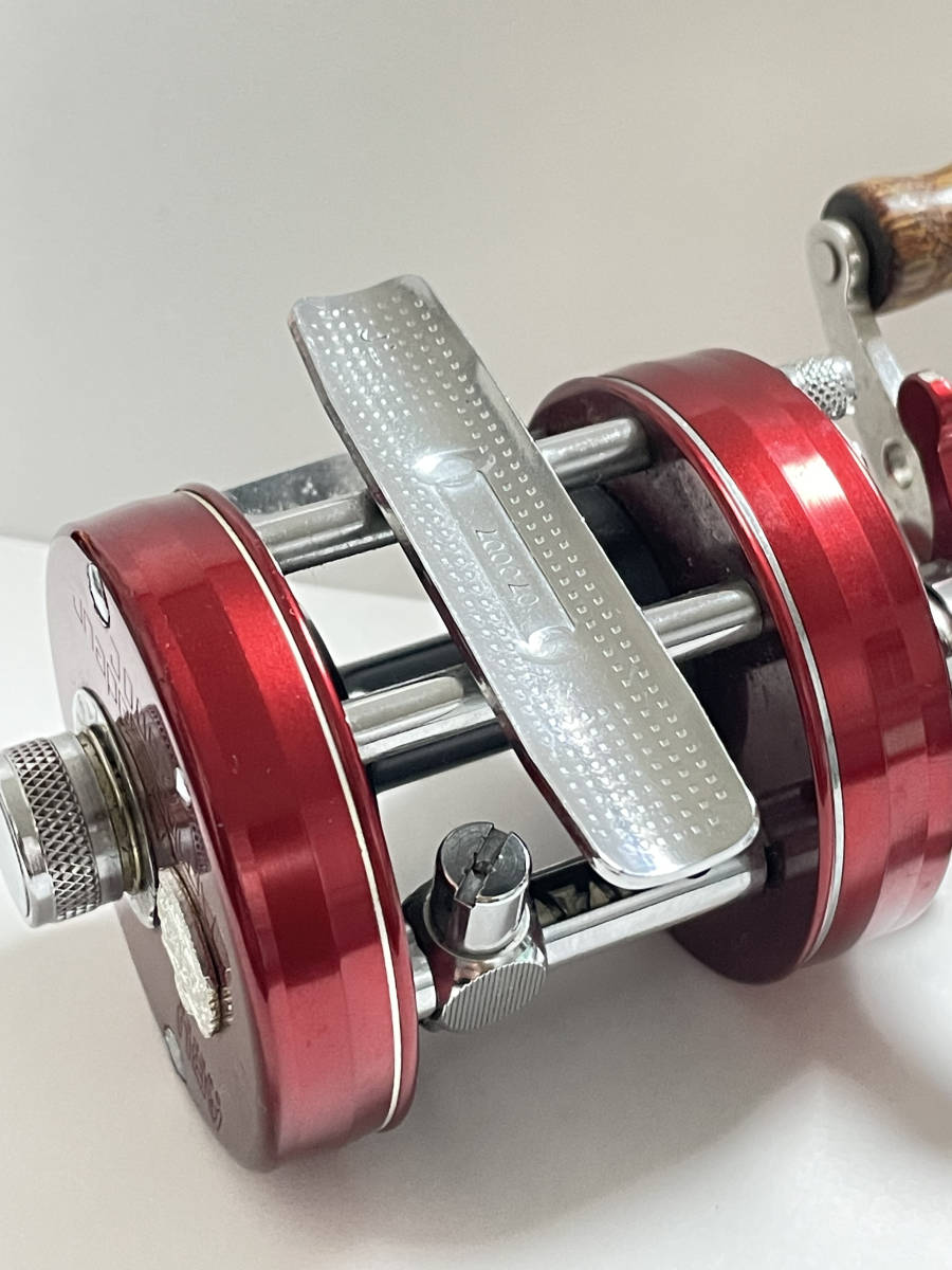 ABU GARCIA 2500C Ambassadeur color ABUSWEDEN レッド アブガルシア