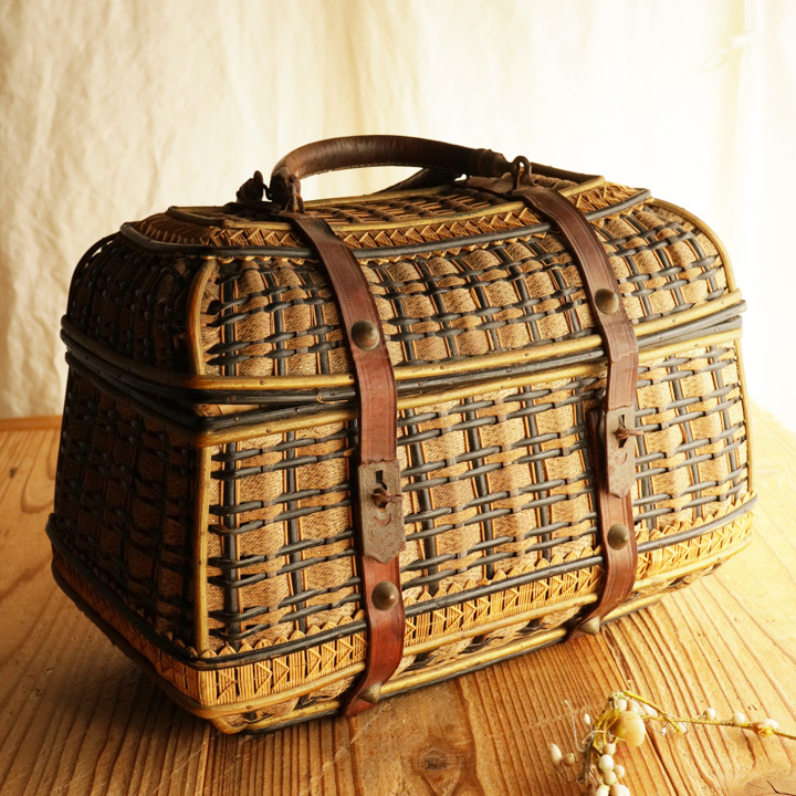 【691】レア！フランス アンティーク ヴィンテージ 蓋付き パニエ バスケット 籠 バッグ ディスプレイ ブロカント インテリア コレクション