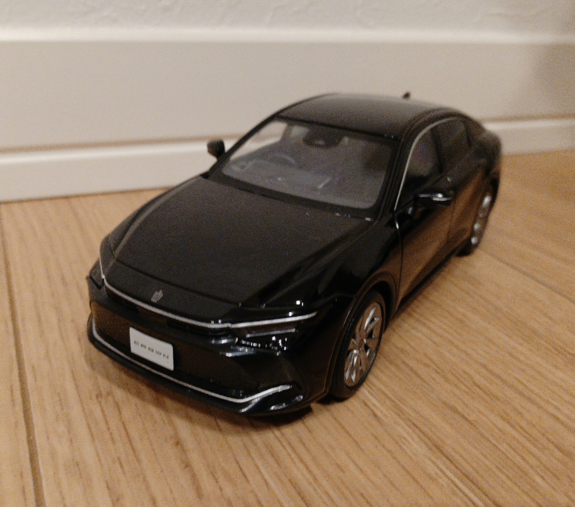 1/30 トヨタ 新型クラウン CROWN クラウンクロスオーバー 最新モデル