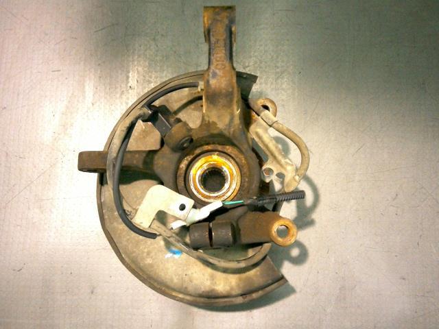 エブリィ ABA-DA64W 右FナックルハブASSY JPターボ 4WD K6AT 4DT Z2S 45111-68H70 エブリィ  45110-68810 右FナックルハブASSY K6A 右フロントナックルハブASSY 右ﾌﾛﾝﾄﾅｯｸﾙﾊﾌﾞ