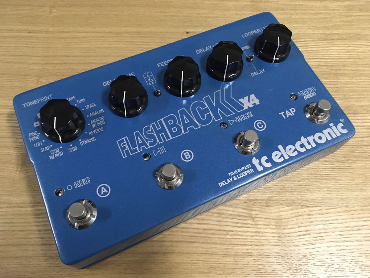 動作品/元箱付 】 tc electronics FlashBack X4 Delay And Looper