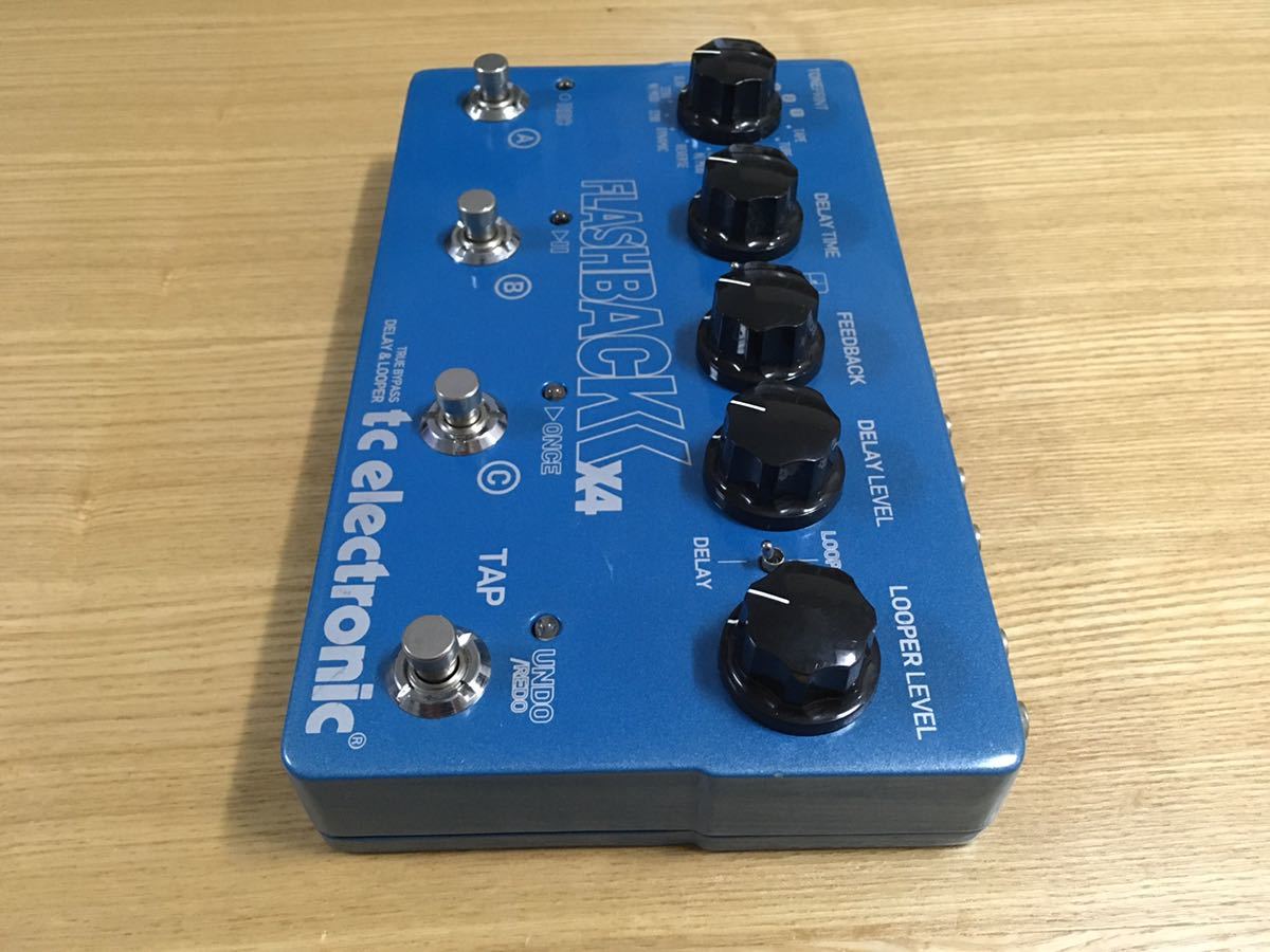 動作品/元箱付 】 tc electronics FlashBack X4 Delay And Looper