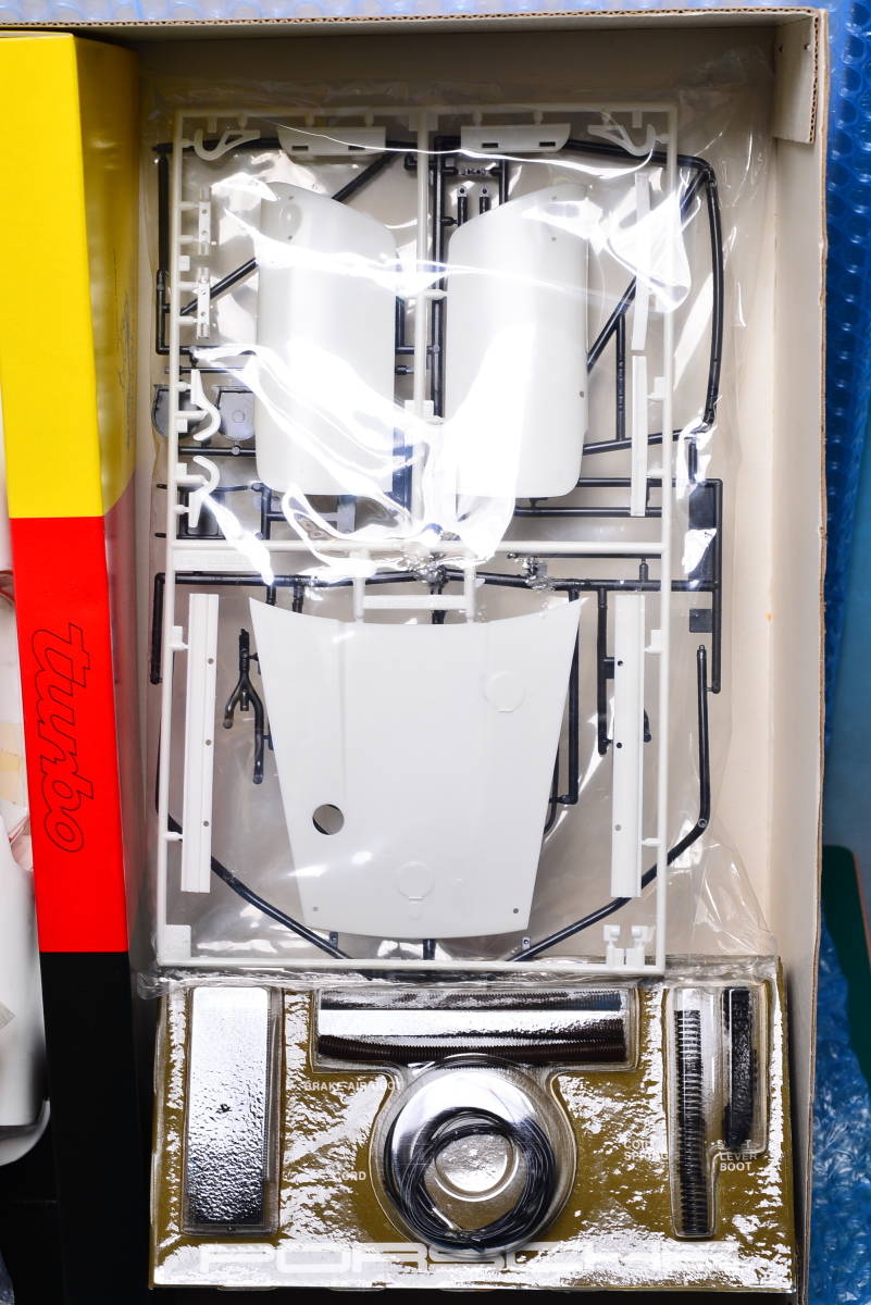 ★★★　お宝　昭和レトロ　未組　小鹿　タミヤ　1/12　ビックスケール　ポルシェターボ　RSR(９３４レーシング)　 小鹿 タミヤ 1&frasl;12 - Yahoo!オークション MAZDA