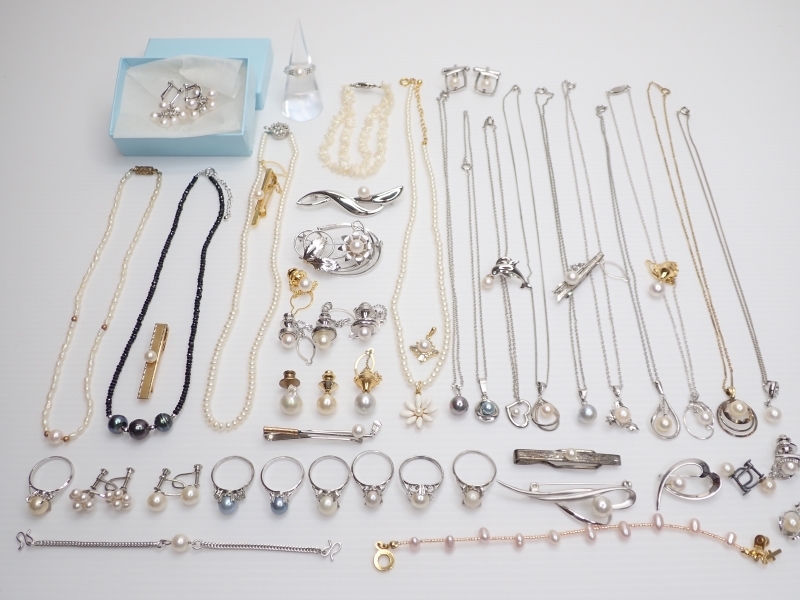 M952　パール　アクセサリー　50点セット　200ｇ　本真珠/淡水真珠/シルバーほか　ネックレス/ペンダント/大量/まとめて/　Lot of Various