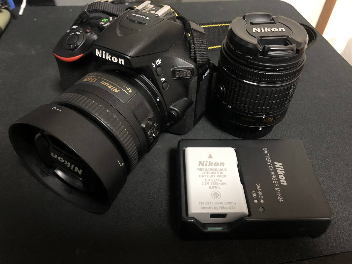 NikonD5600 ダブルズームキット+単焦点レンズ 一眼レフNikon