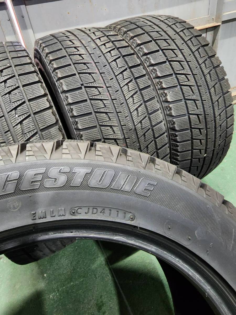 スタッドレスタイヤ 215⁄55R17 (中古品) 4本セット ブリジストン 中古 