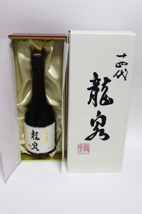 高木酒造 十四代 龍泉 純米大吟醸 720ml 化粧箱入り 最新(2024年出荷分)冷蔵保管中 龍泉 720ml 十四代 最新(2024年出荷分)冷蔵保管中 お 飲料・酒 高木酒造 十四代 龍泉 純米大吟醸 720ml 化粧箱入り 最新(2024年出荷分)冷蔵保管中 龍泉 720ml 十四代 最新(2024年出荷分)冷蔵保管中 お 飲料・酒