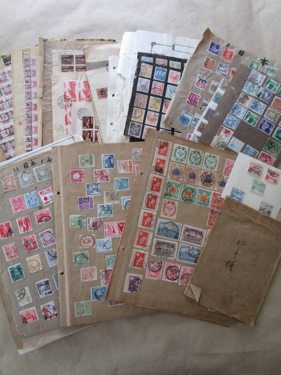 ★使用済み古い日本切手　台紙に糊付け、ヒンジ貼りなど　約5000枚　難あり★