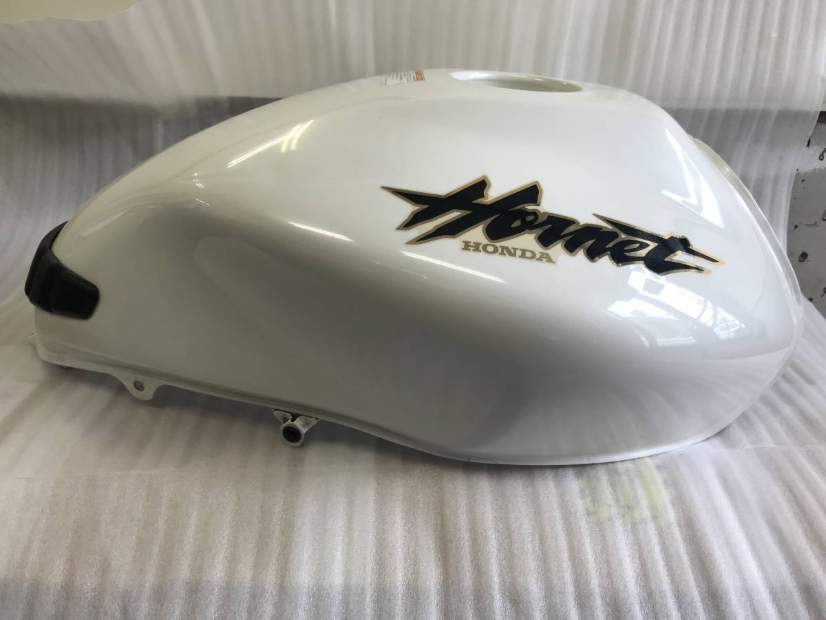 k*i様 ホーネット250 純正 ガソリンタンク 燃料タンク MC31 絶版 希 k*i様 ホーネット250 純正 ガソリンタンク 燃料タンク MC31 絶版 希 k*
