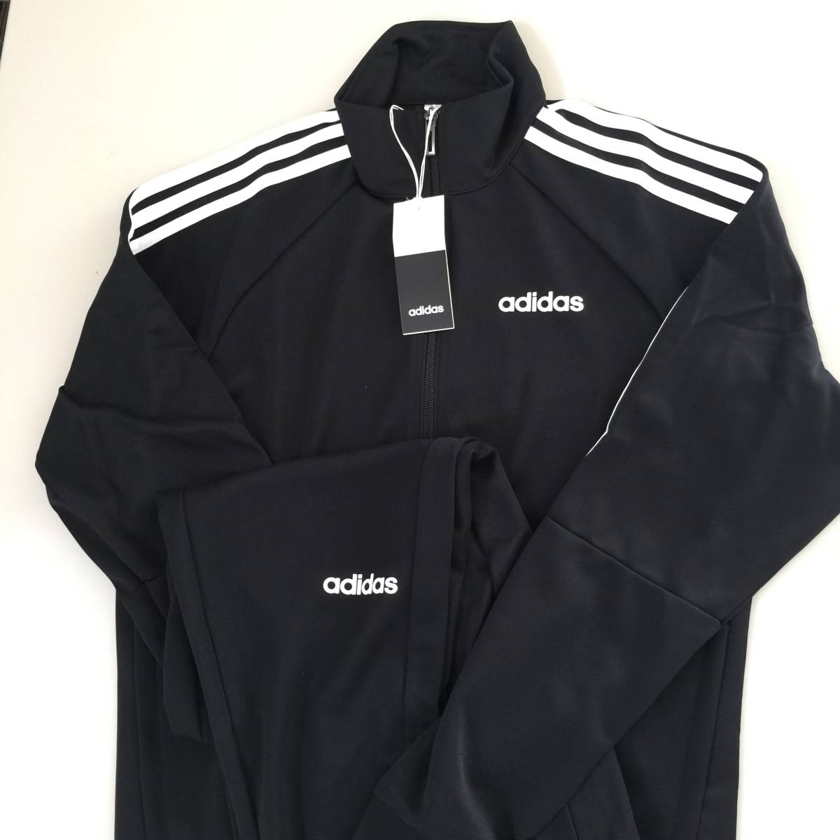 ○【未使用品】adidas アディダスジャージ上下セット ブラック 黒 Mサイズ メンズ サッカー スポーツウェア FN5795(NF230106)451-81