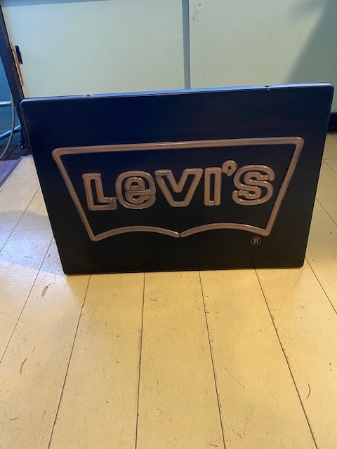 30年程前 Japan Levi's / ジャパン リーバイス 電飾看板 高さ約37cmX横幅約52cmX奥行き約13cm