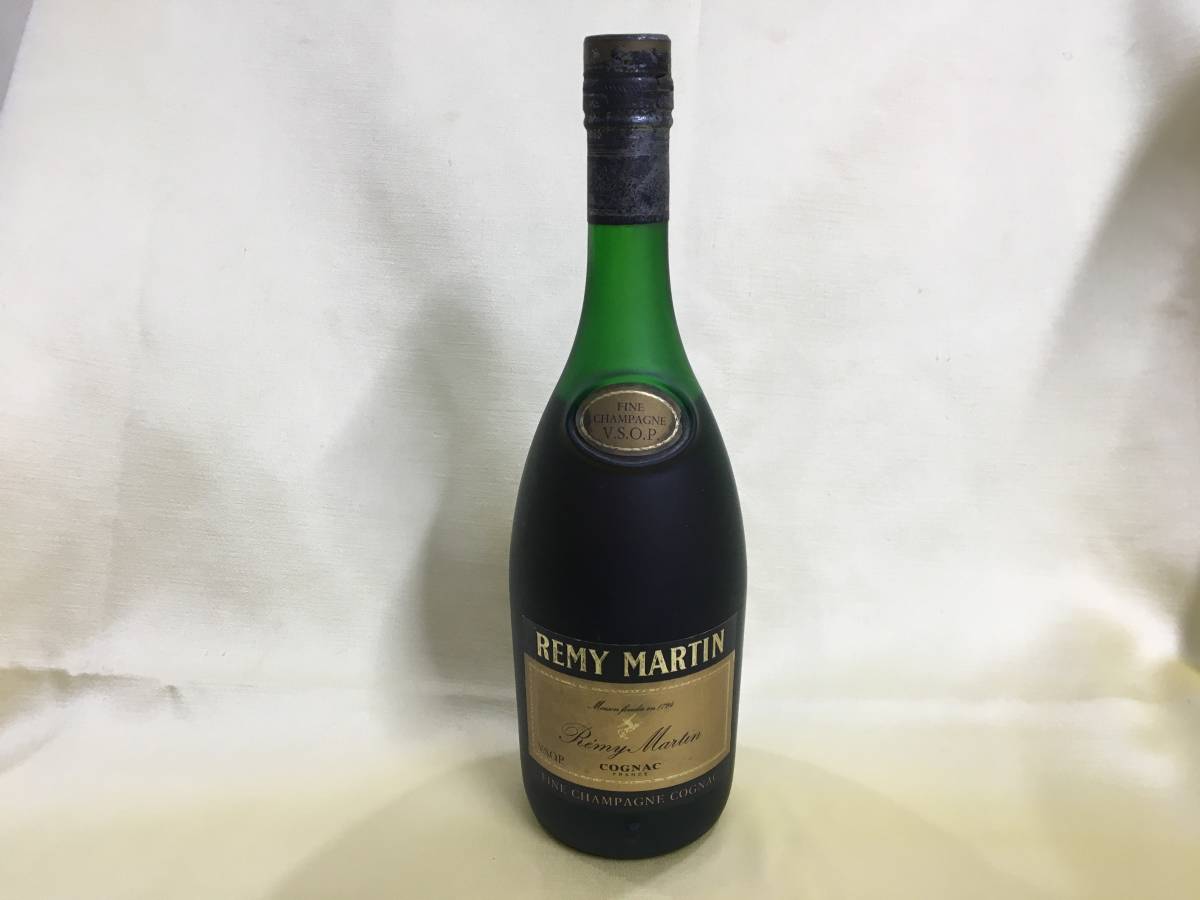 【希少未開封】A. HARDY V.S.O.P コニャック 700ml 箱付 希少未開封】A. HARDY V.S.O.P コニャック 700ml 箱付 【公式通販】