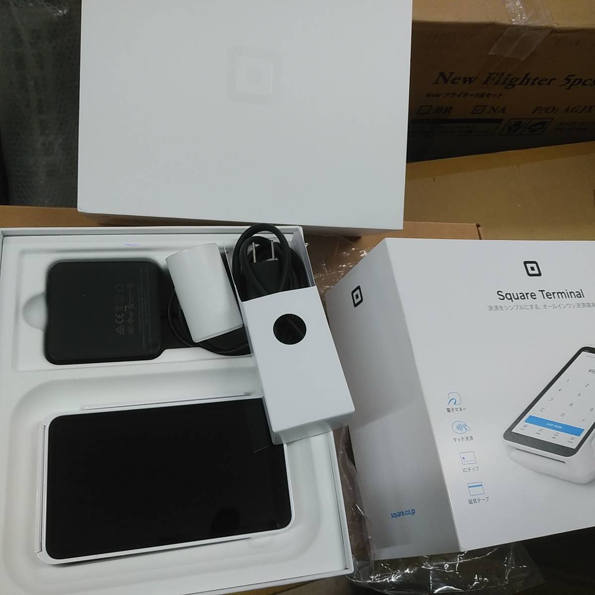 ジャンク品、点検での使用品/ Square ターミナル Square Terminal