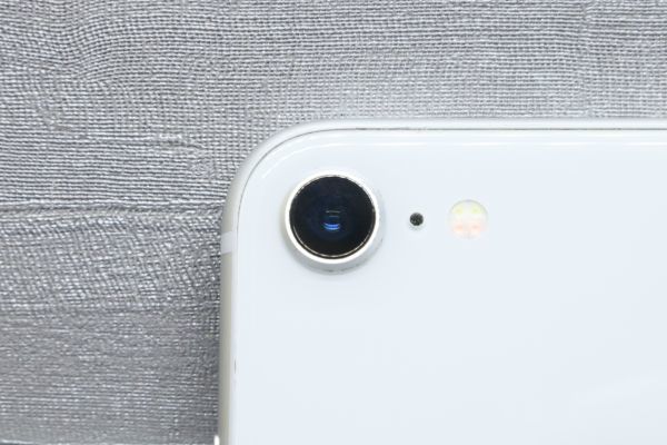 良品 docomo Apple iPhone8 64GB Silver A1906 MQ792J/A バッテリー