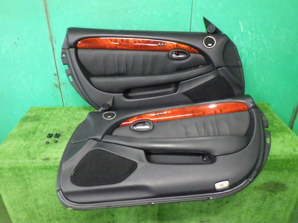 レクサスSC430[UZZ40後期]左右ドアトリム 内装パネル 内張り LA20