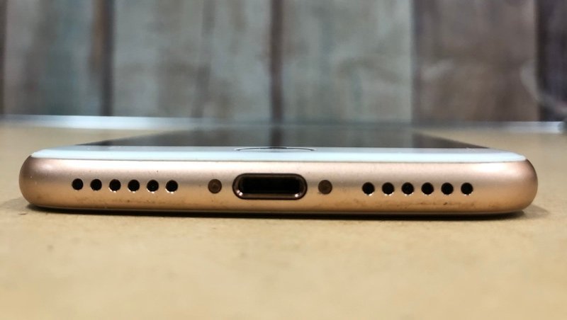 230109SK110037 Apple iPhone8 64GB ゴールド MQ7A2J/A A1906 au利用制限〇 最大容量82％ iPhone Apple 64GB 7) White Leather