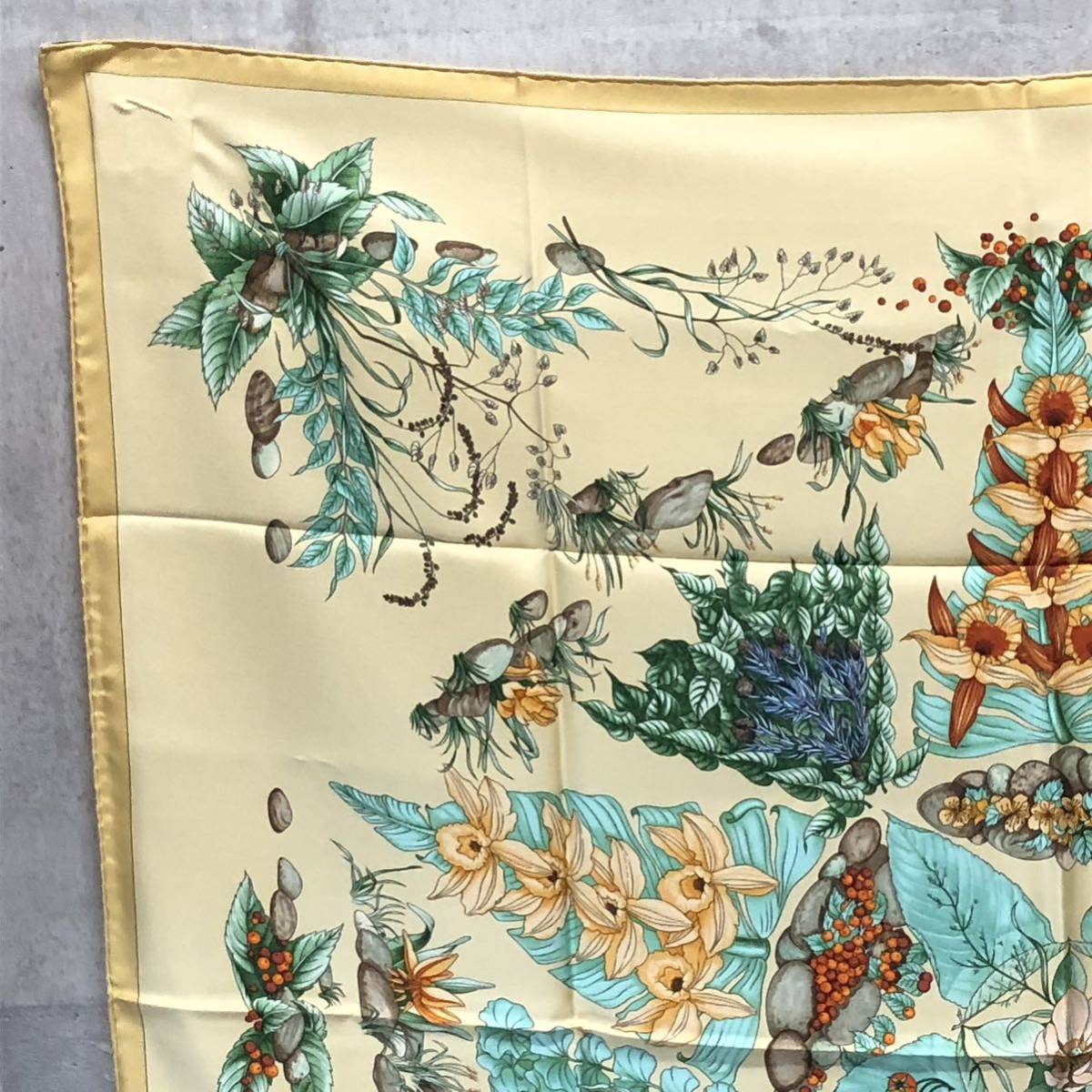 HERMES エルメス スカーフ カレ90 Pythagore ピタゴラス シルク