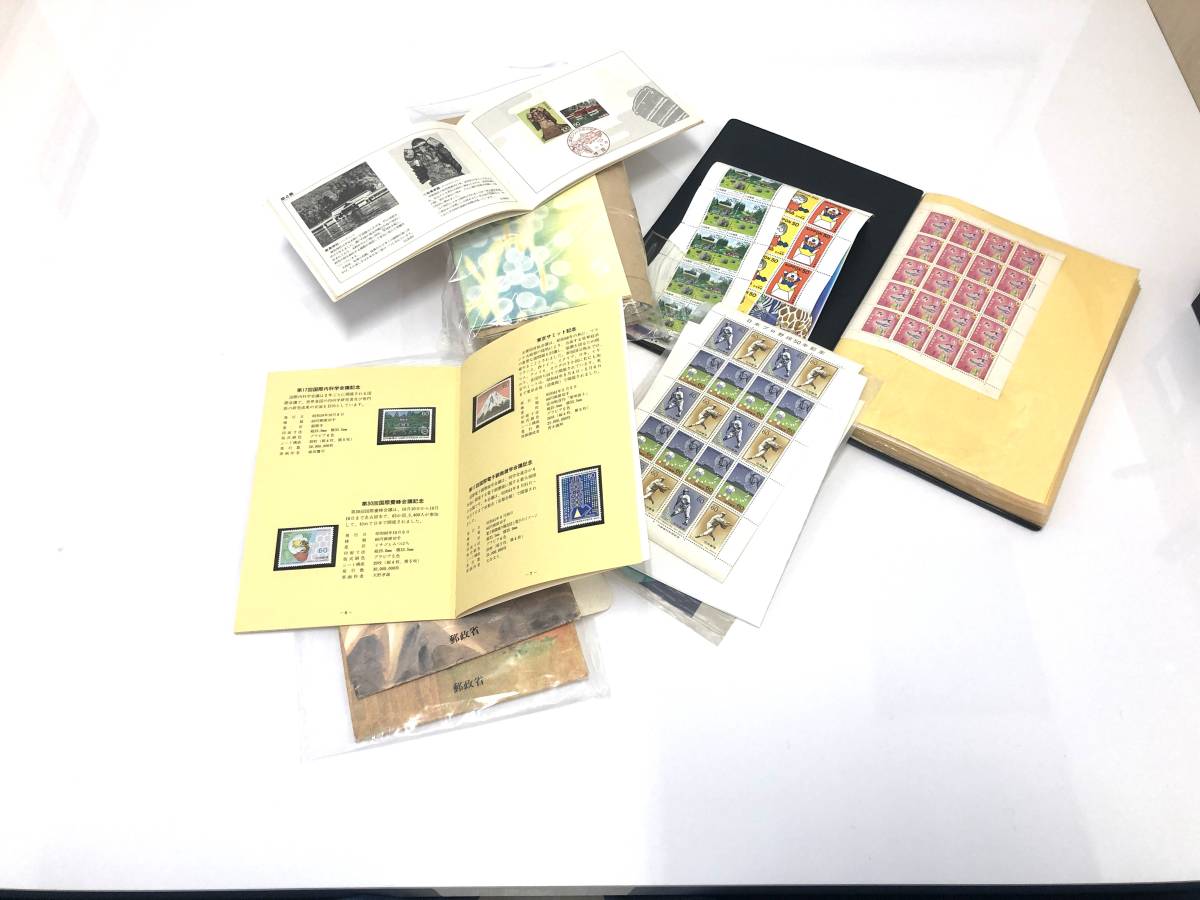 Y650，683，695，696，697，771，800) 記念切手 バラ、シート額面13