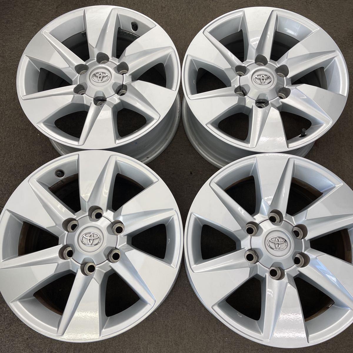【17インチ】TOYOTA トヨタ 純正 ランドクルーザー プラド 150系/後期【7.5J×17 +25 PCD 139.7 6穴】アルミホイール/4本のみ