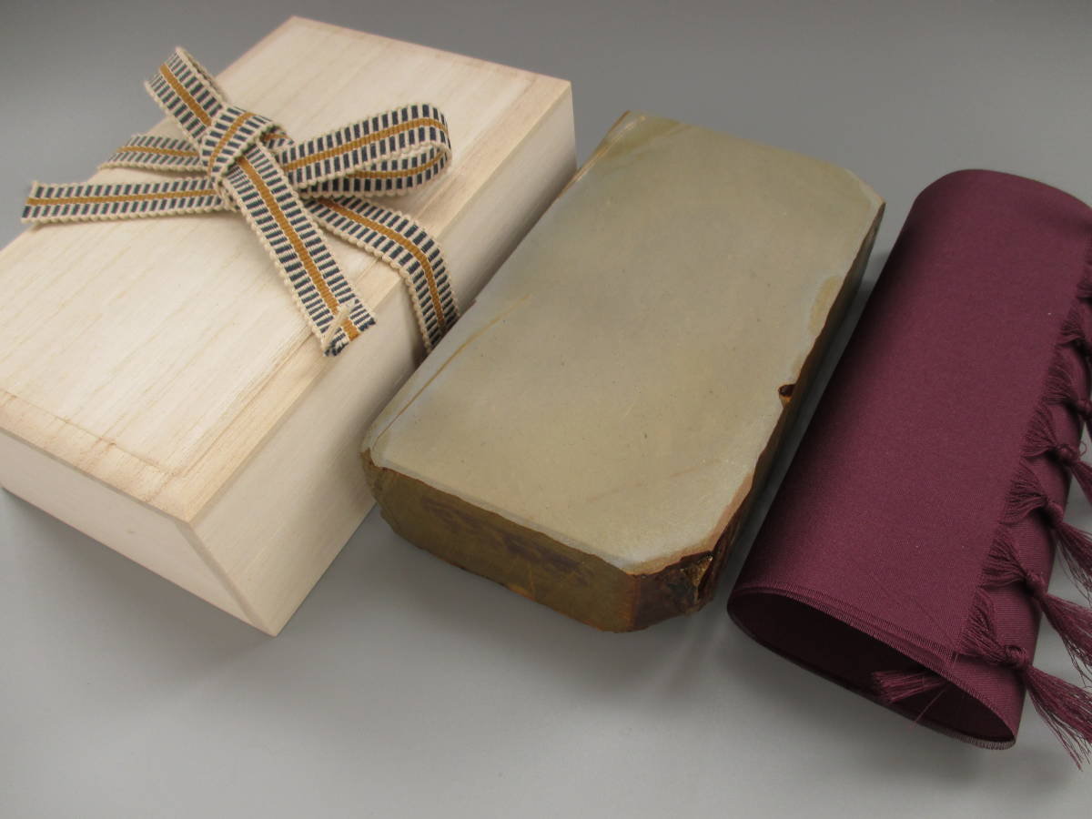 天然砥石　マルカ正本山　レザー型　桐箱入り　硬め　１４４ｘ８２ｘ４０　１０５０ｇ