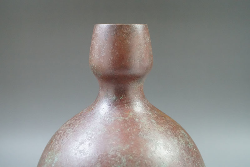 A192◇高岡銅器名工【可西泰三】 布目金象嵌青銅花瓶 共箱付 高23.5cm