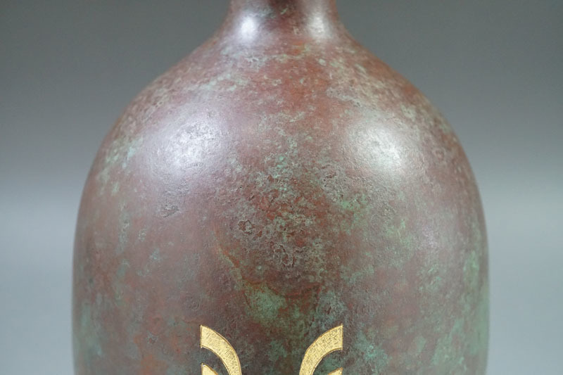 A192◇高岡銅器名工【可西泰三】 布目金象嵌青銅花瓶 共箱付 高23.5cm
