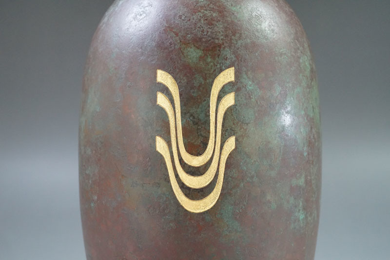 A192◇高岡銅器名工【可西泰三】 布目金象嵌青銅花瓶 共箱付 高23.5cm