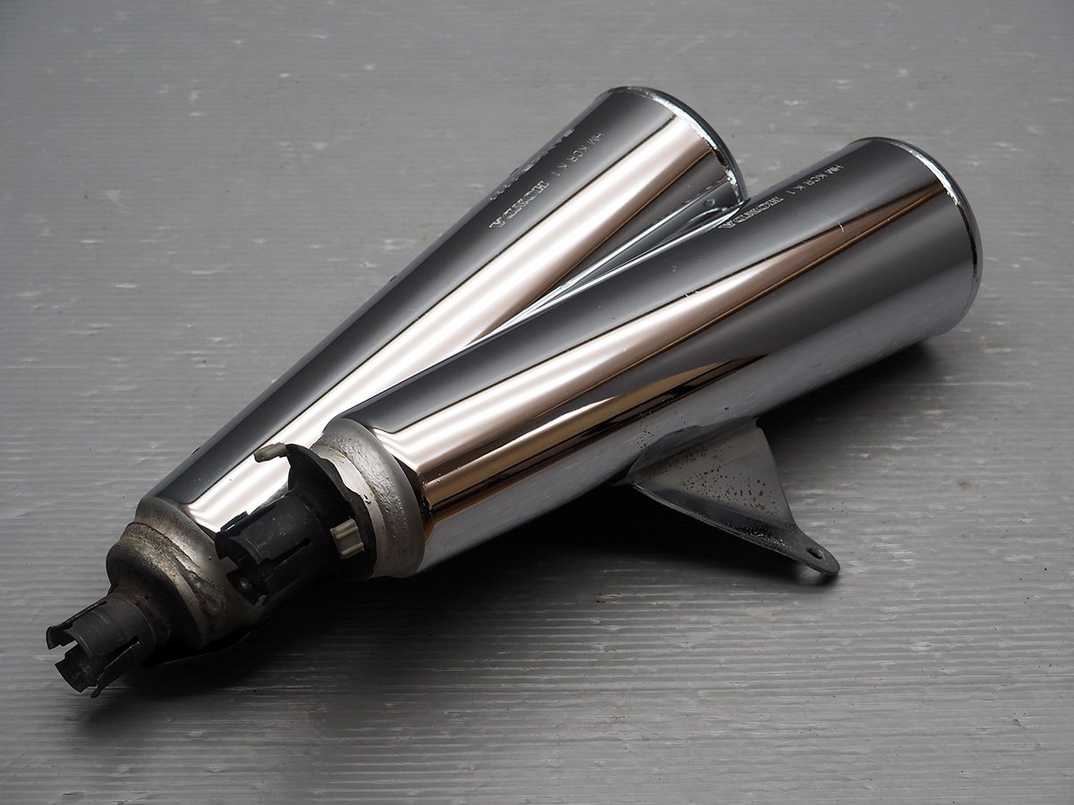 ブイツインマグナ250 純正マフラー マグナ250純正マフラーの