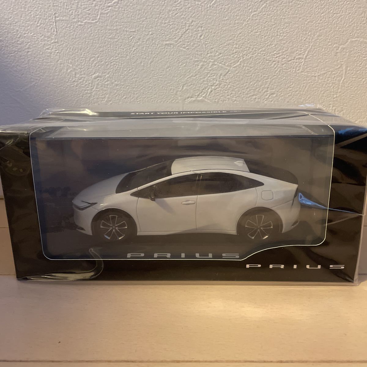 ☆2023年 新型 トヨタ プリウス PRIUS 1/30ミニカー カラーサンプル