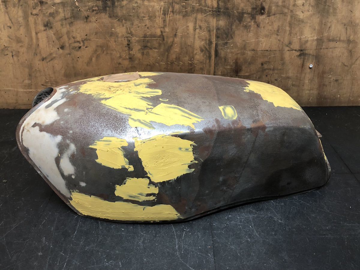 KAWASAKI Z250FT ガソリンタンク カワサキ [M-250421-70] (acp) 八幡の