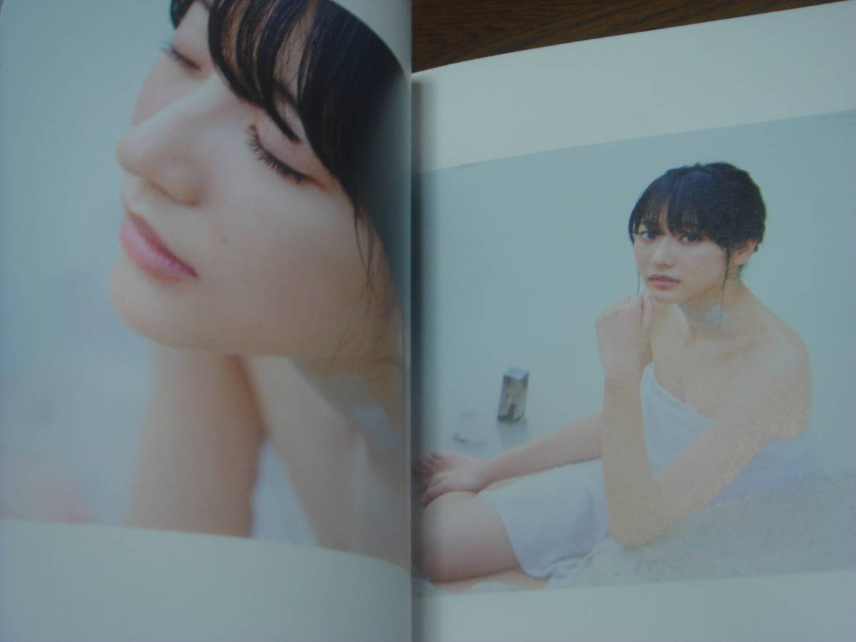 武田玲奈 PREMIUM PHOTO ALBUM 生写真付き 【公式通販】