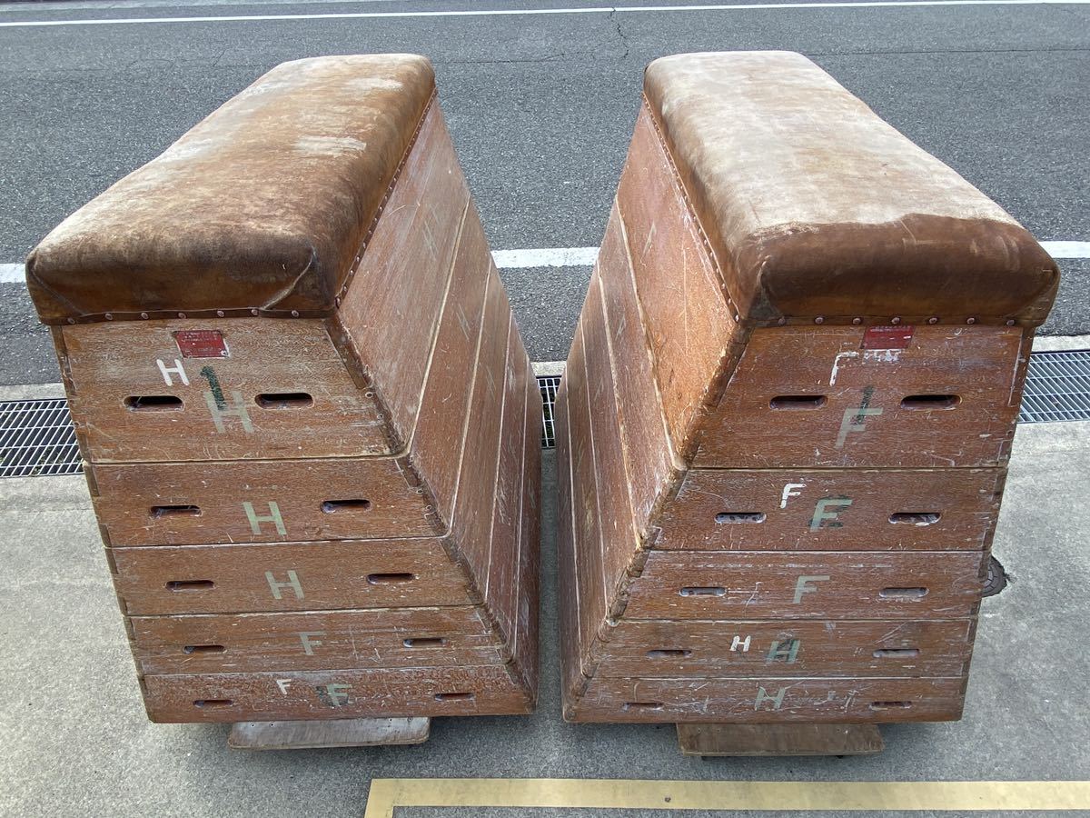 引き取り限定☆2852M☆小倉運動具製作所 ORIENTAL 跳び箱 5段 2台  