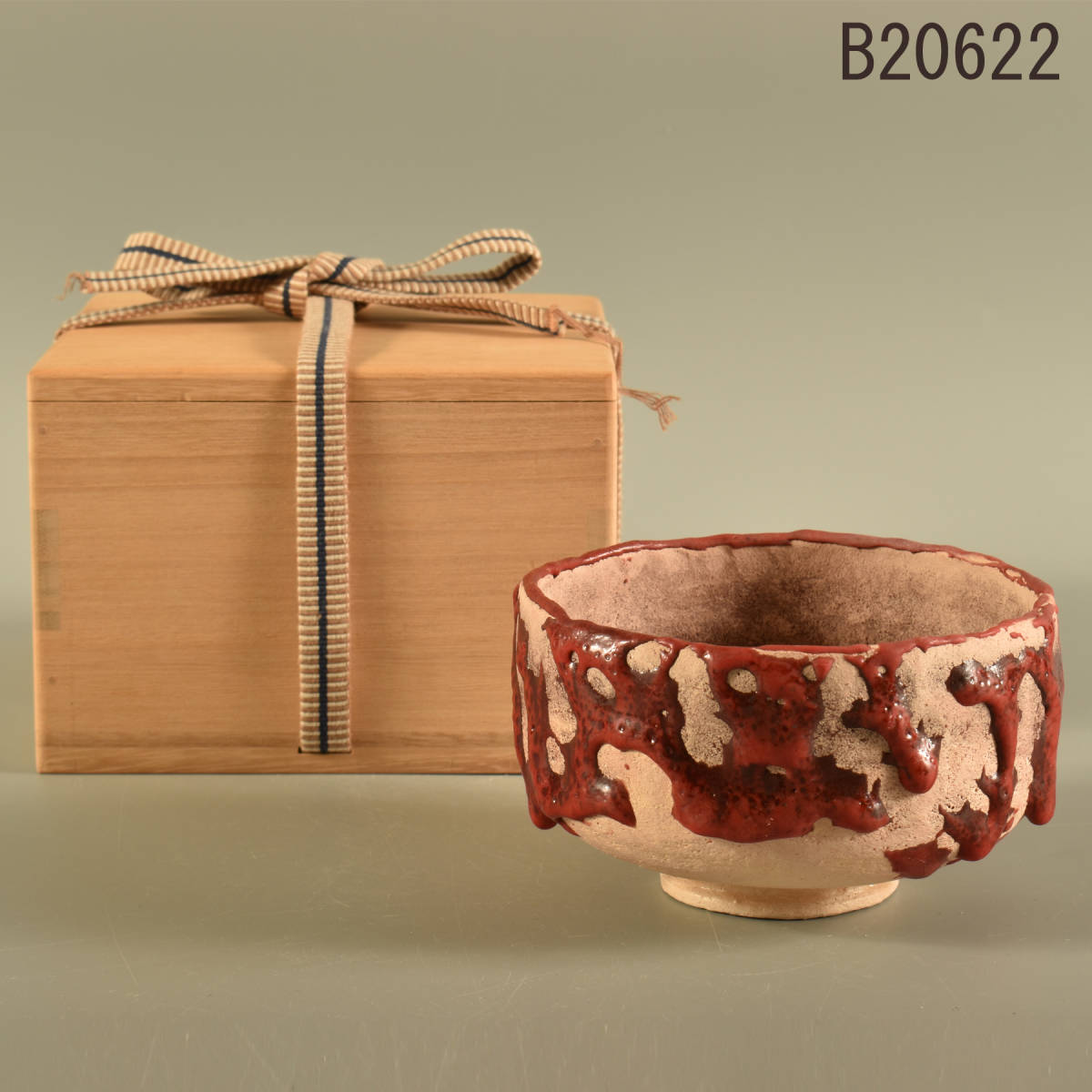 GACHAN楽吉左衛門 十四代 覚入 赤茶碗／共箱共布／銘「花