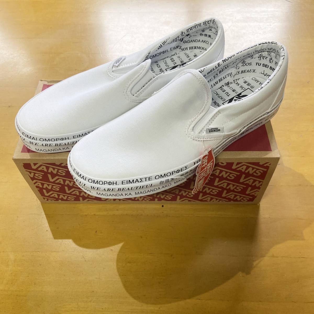 新品タグ付き VANS バンズ CLASSIC SLIP-ON クラシックスリッポン スニーカー サイズ29cm 