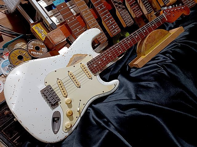 ◎Vintage Reproduction Relic Custom Vintage OlympicWhite Stratocaster レリック ＆ エイジド VintageCapa VintageWier◎●