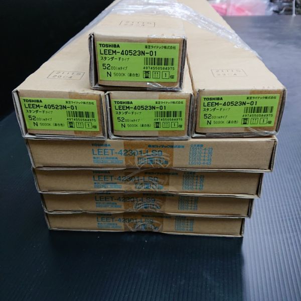 《Z07786-Z07789/ZLEET4》東芝 LEET-42301-LS9/LEEM-40523N-01 LEDベースライト 4セット 未開封品 ▼