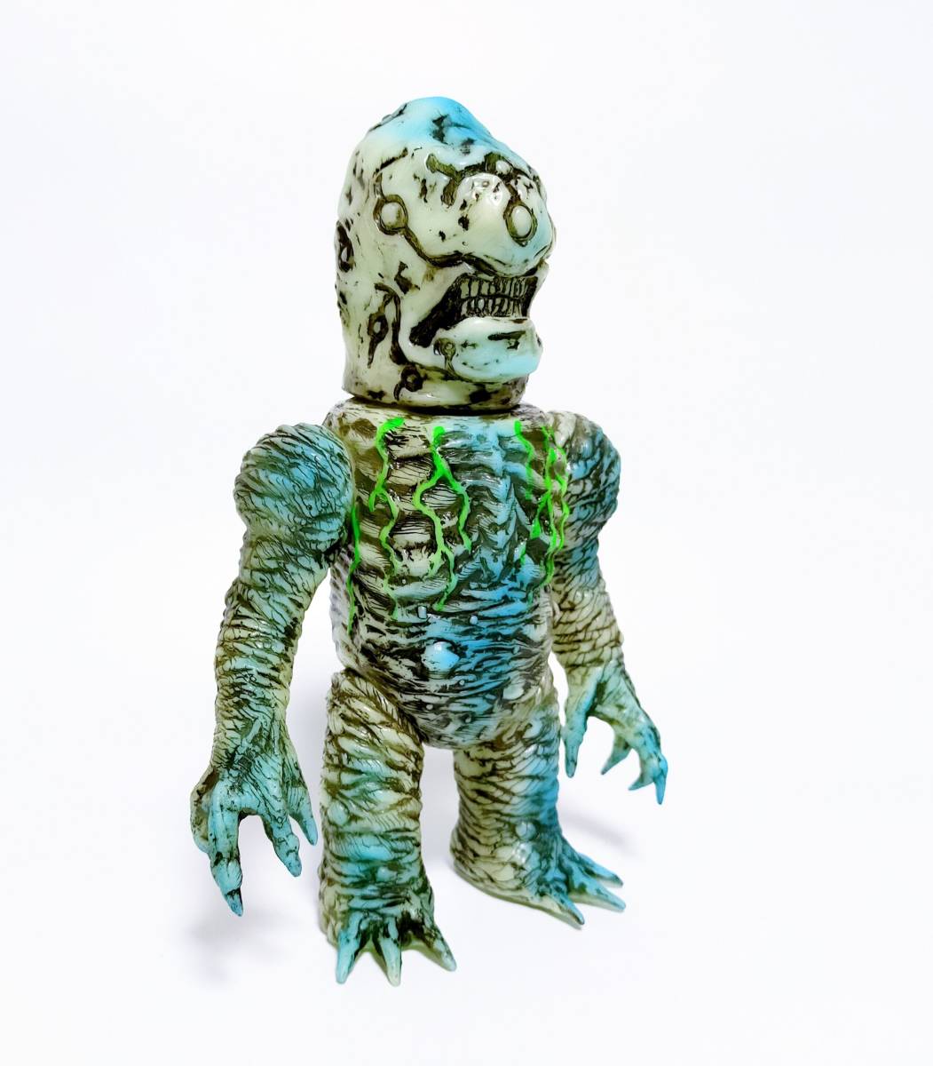 スカルヘッドバット マシュマロ-X ミュータント 蓄光 韮沢靖デザイン 