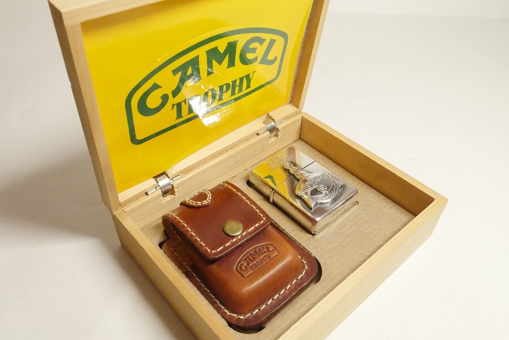 R13　超希少　未着火　Zippo CAMEL TROPHY　SABAH-MALAYSIA '93 Limited Edition　レアデザインシルバー　 ケース入