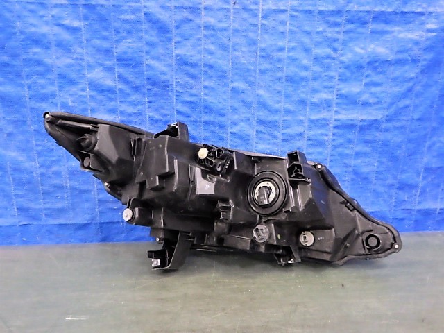 3462 オデッセイ アブソルート EX RC1 RC2 左ライト LED 100-18076 J1